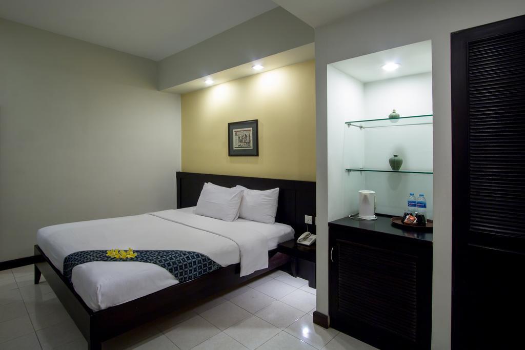Hotel Quirin Semarang Zimmer foto